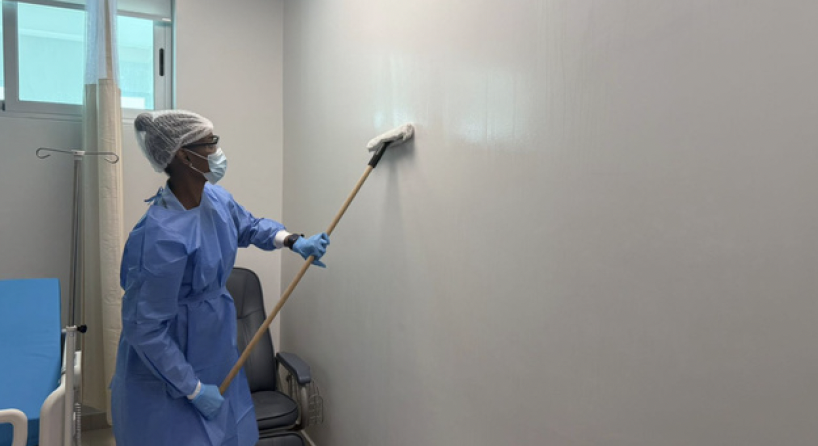 Aplicación de desinfección hospitalaria